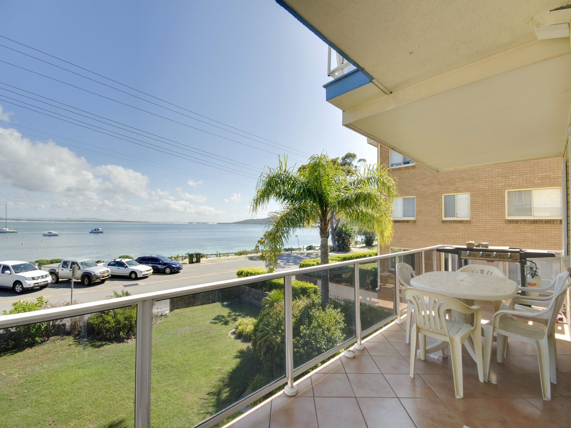 Castaways, Unit 4/17 Shoal Bay Road