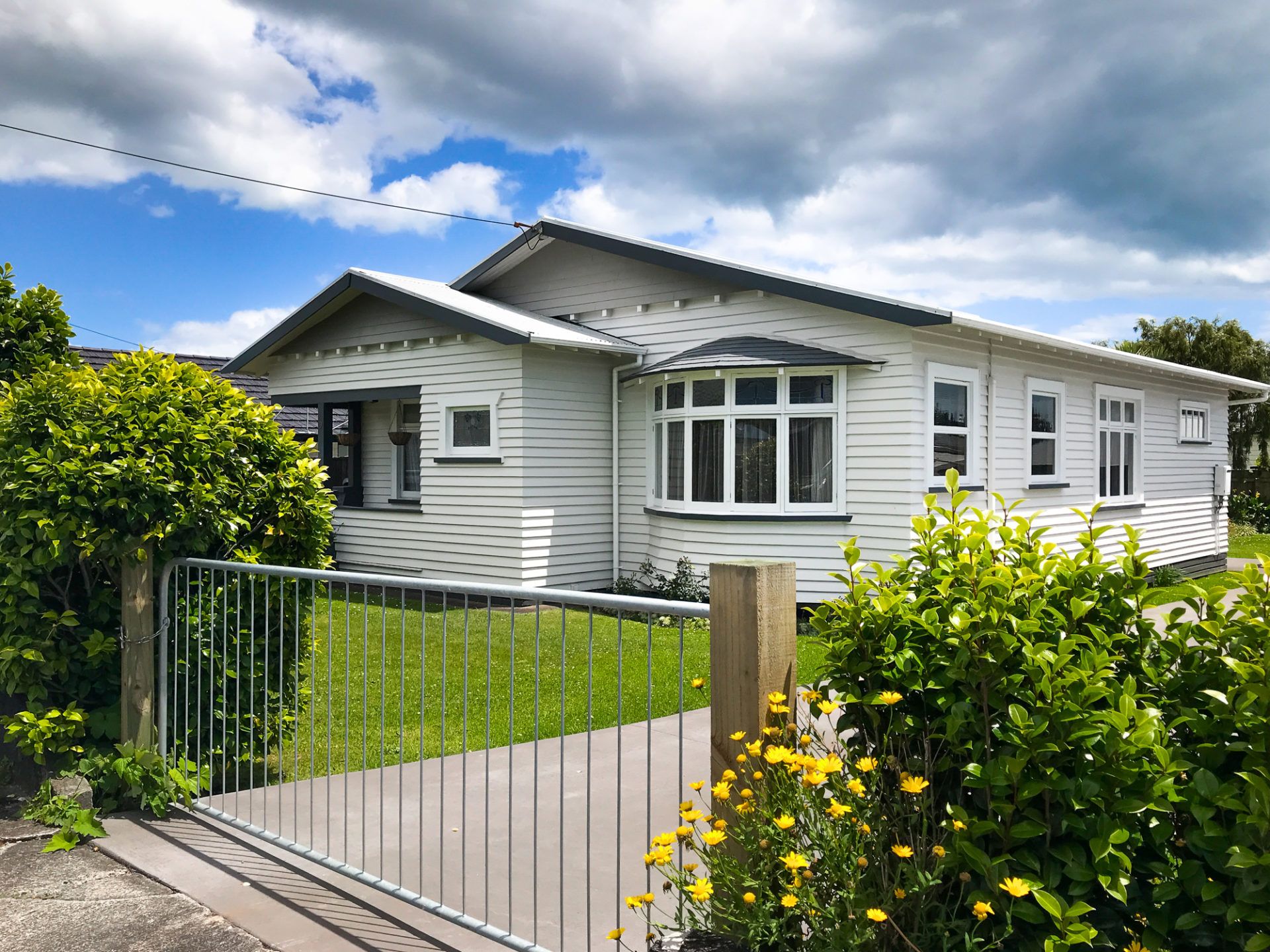 THE BROOKLANDS BUNGALOW