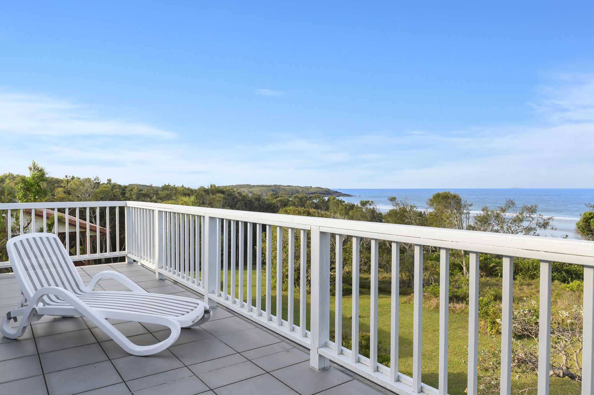 Blue Oar Beach House, Arrawarra Headland