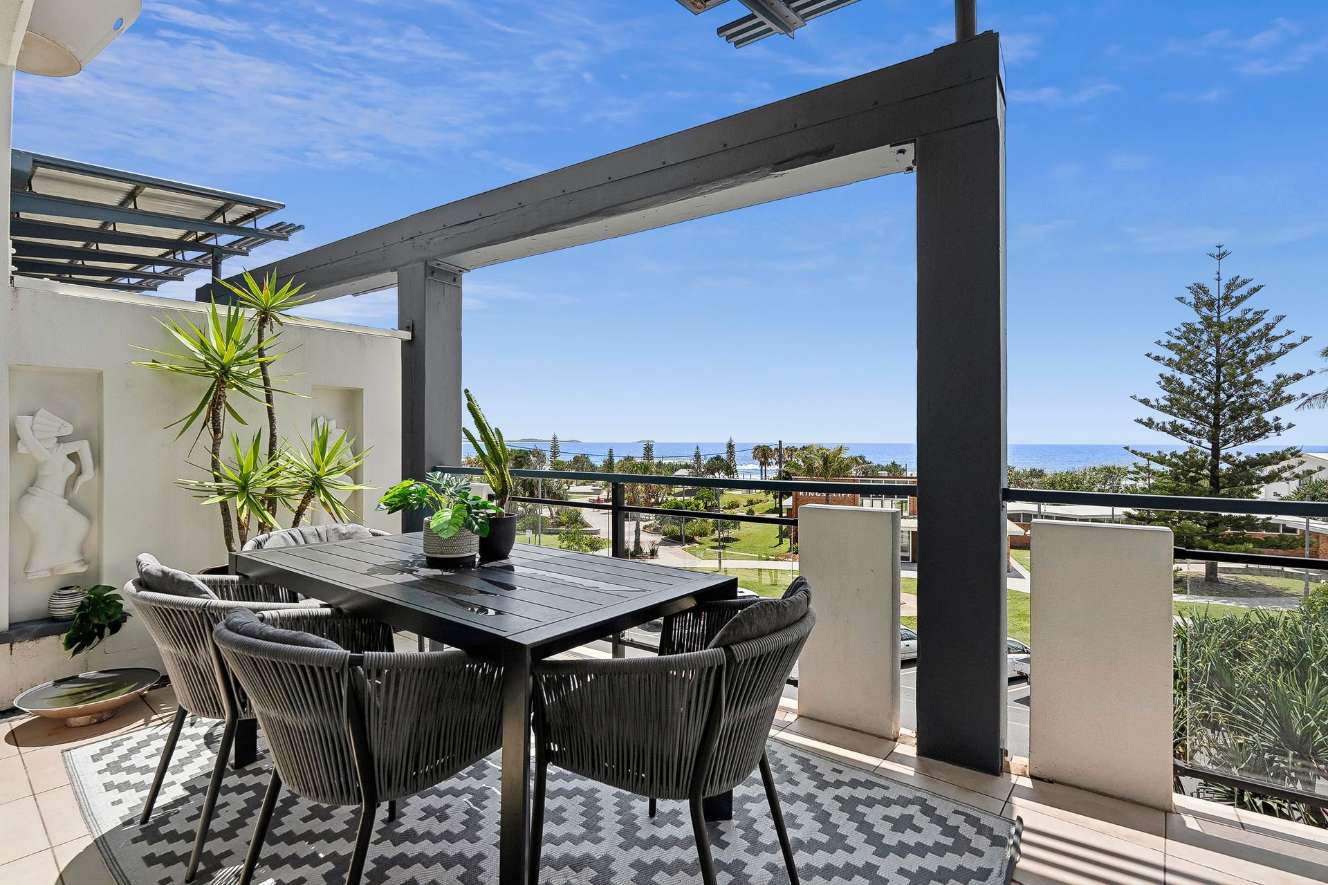 Paradiso 3 Bedroom Ocean Front Roof Top Spa