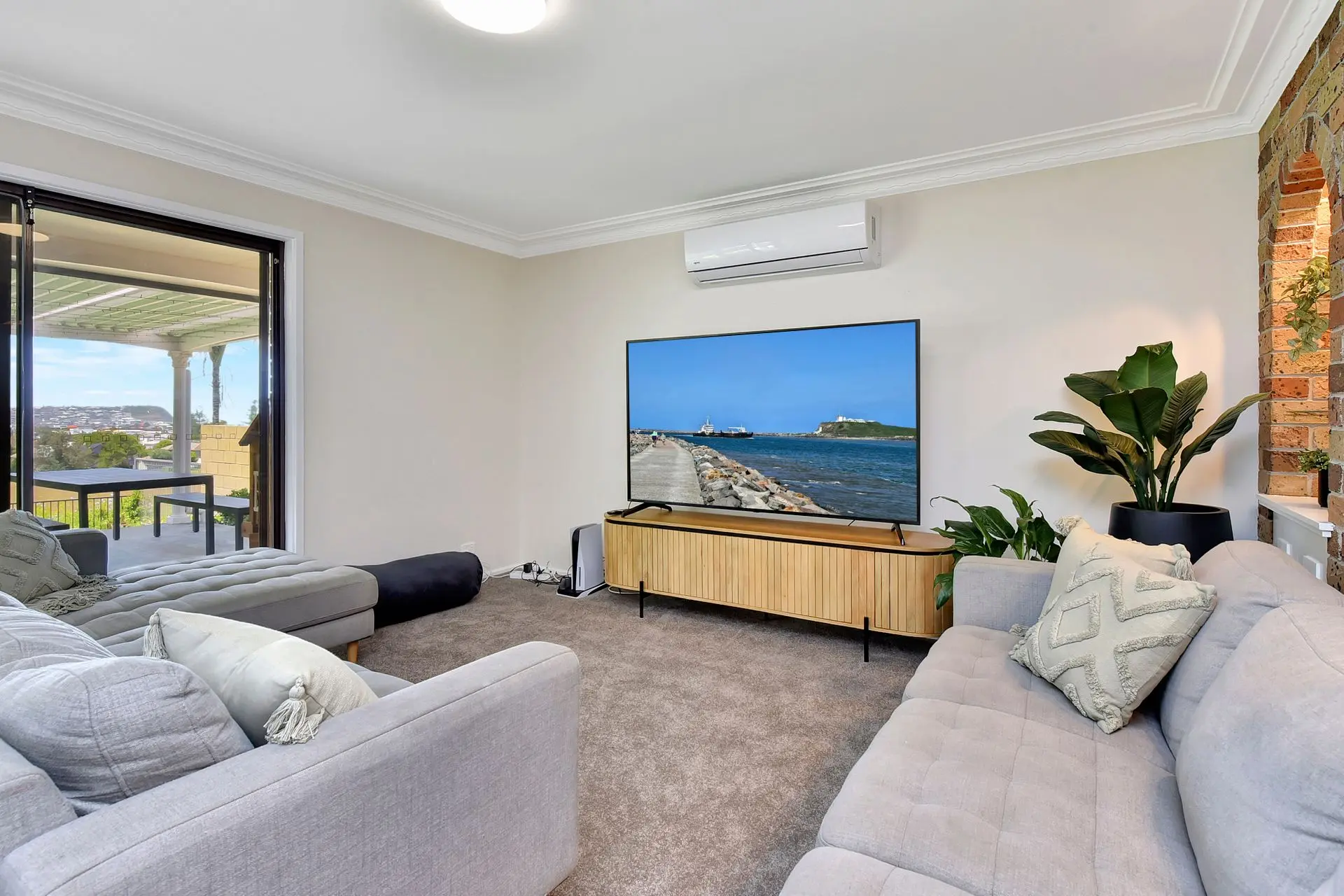 Merewether Summer Beach Getaway