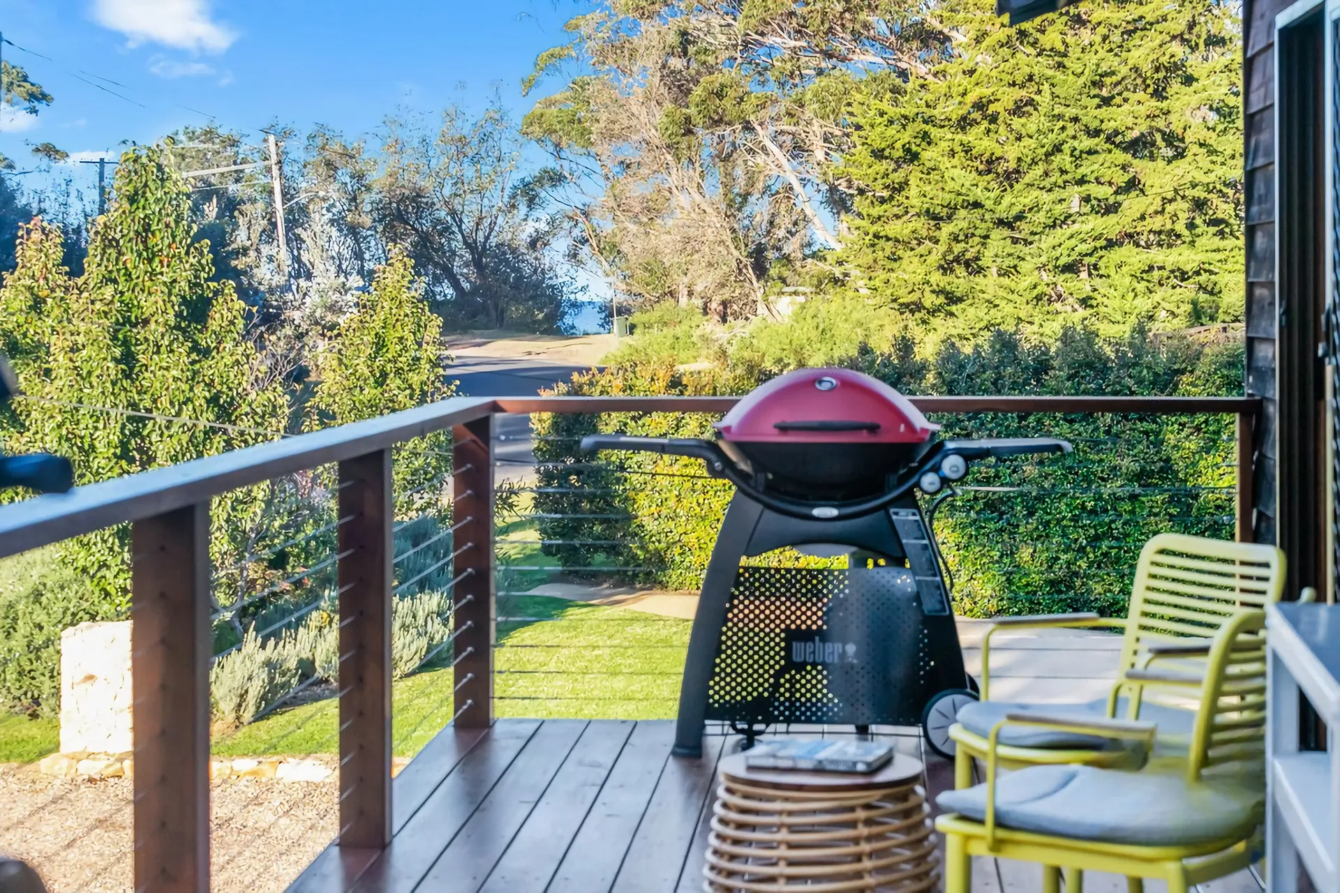 The Rainbow Lorikeet Verandah