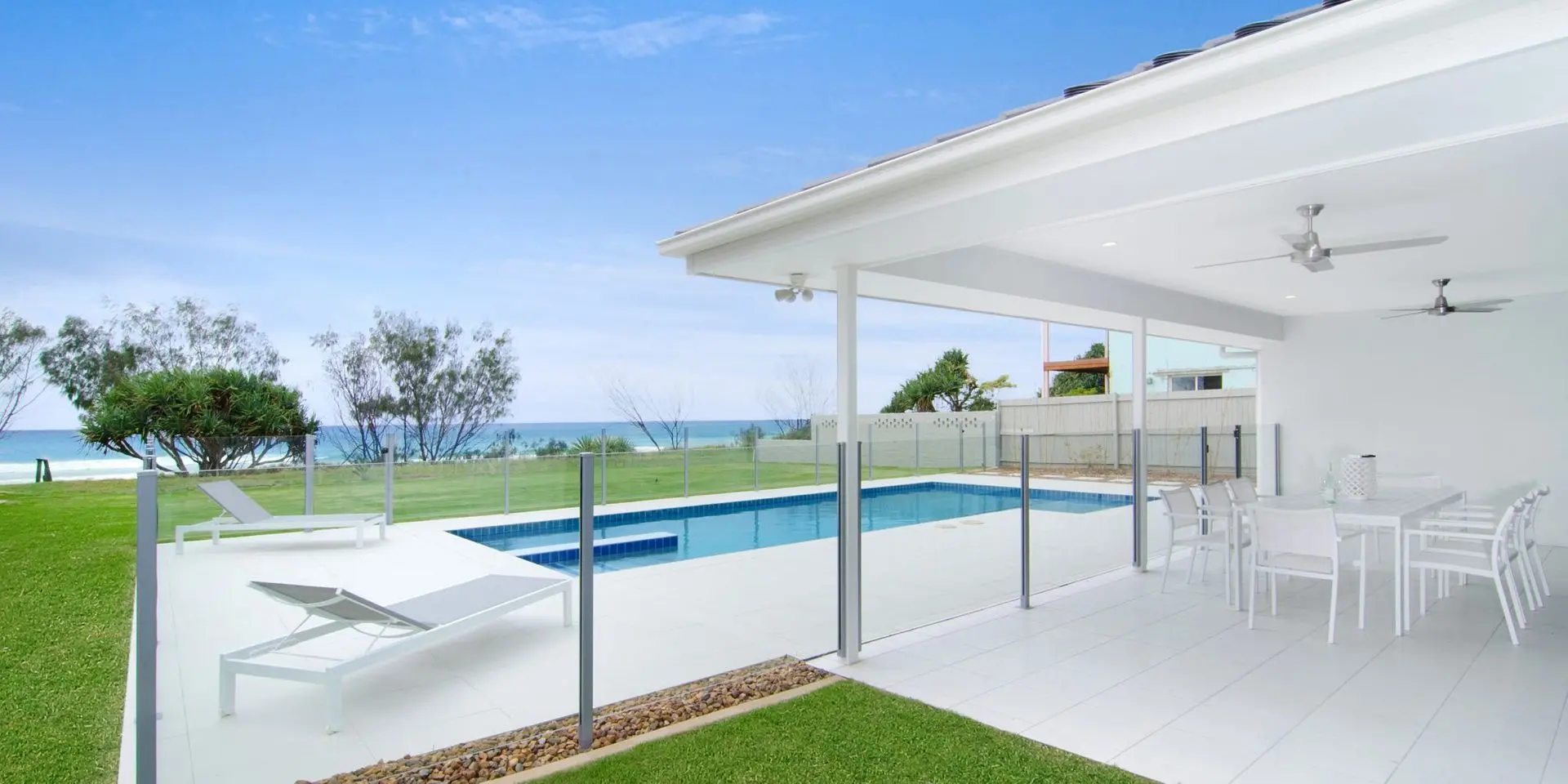 Sentosa on Tugun 5 Bedroom Beachfront Home