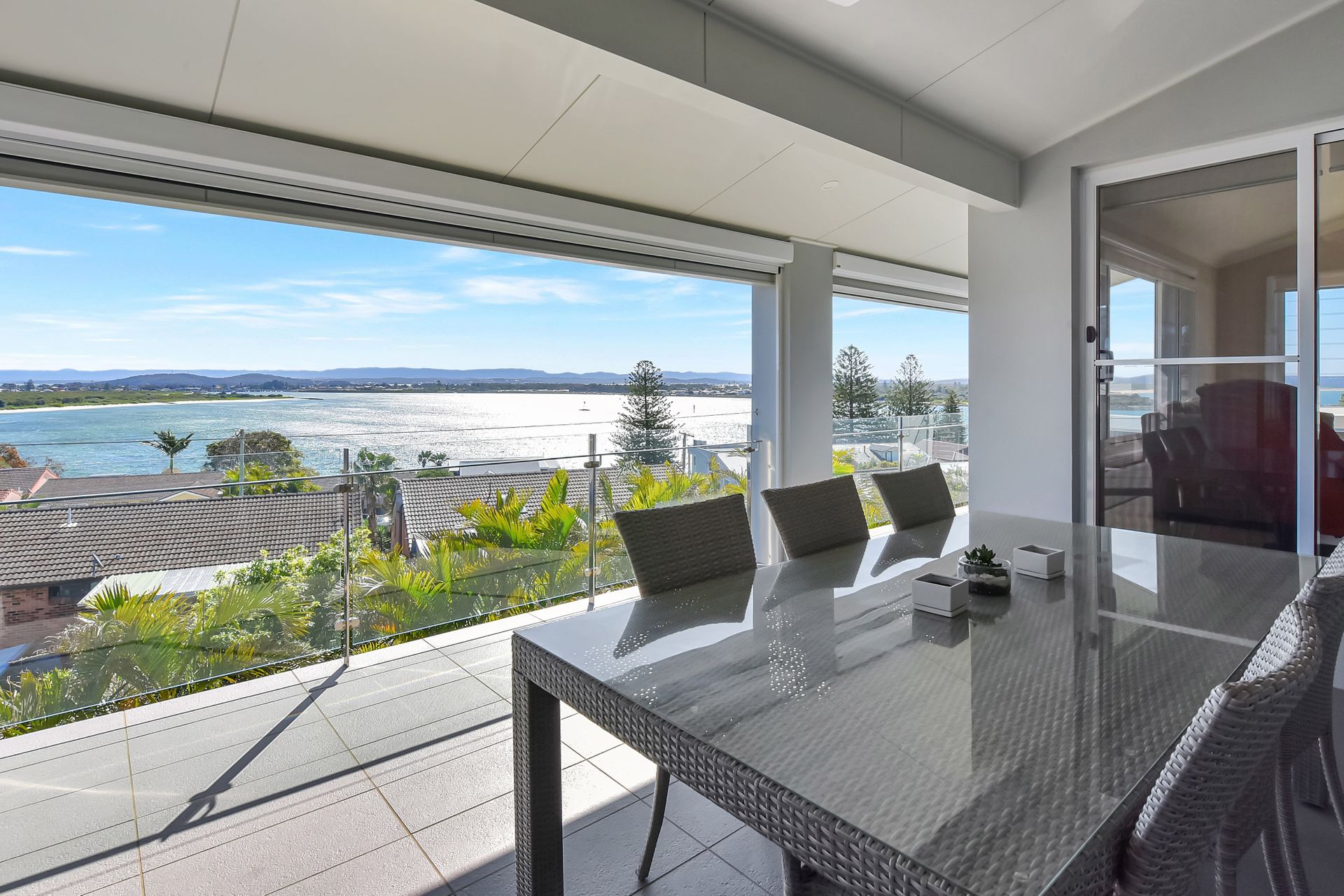 Panorama Views Beach House – Caves Beach within 6 minutes drive