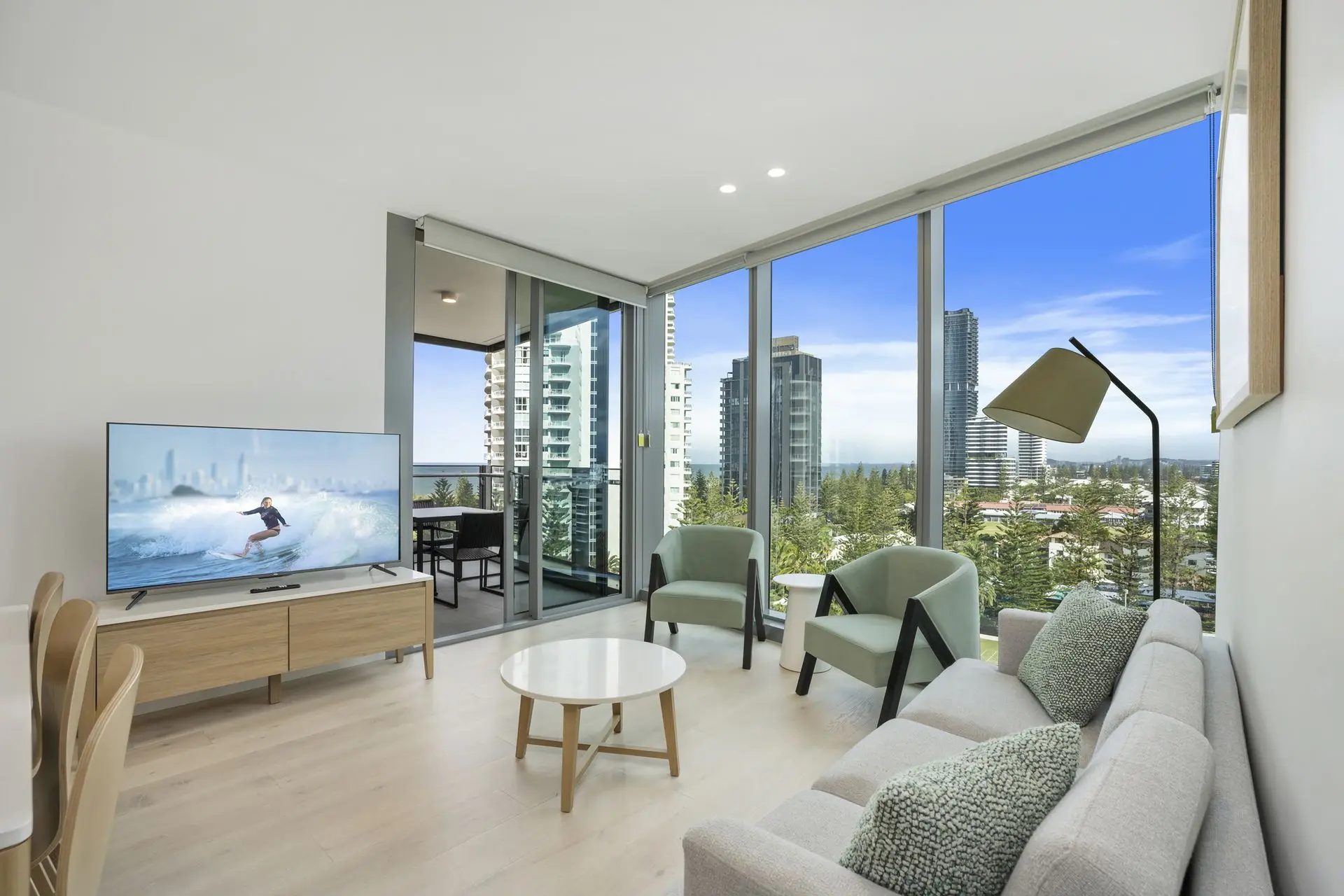 Signature Broadbeach 2 Bedroom Apartment