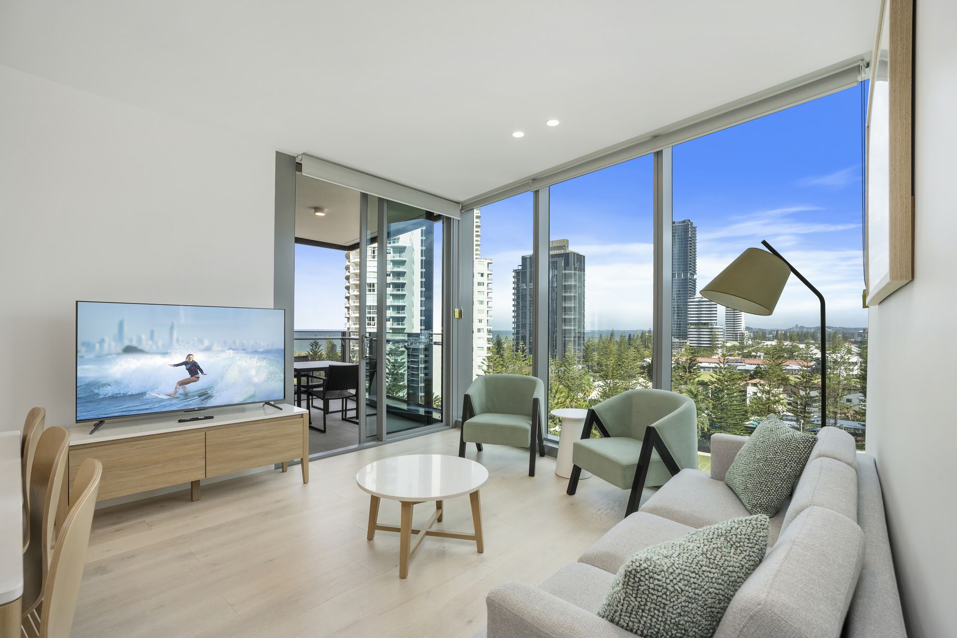 Signature Broadbeach 2 Bedroom Apartment