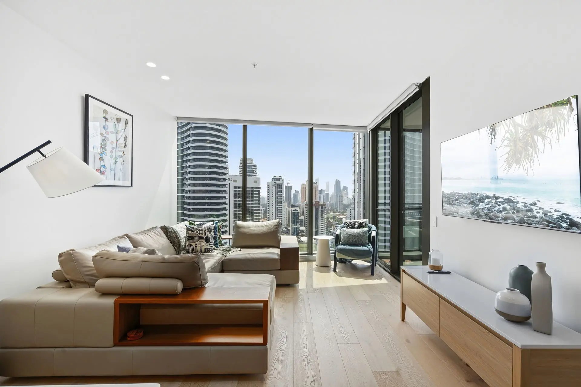 Signature Broadbeach 1 Bedroom Apartment