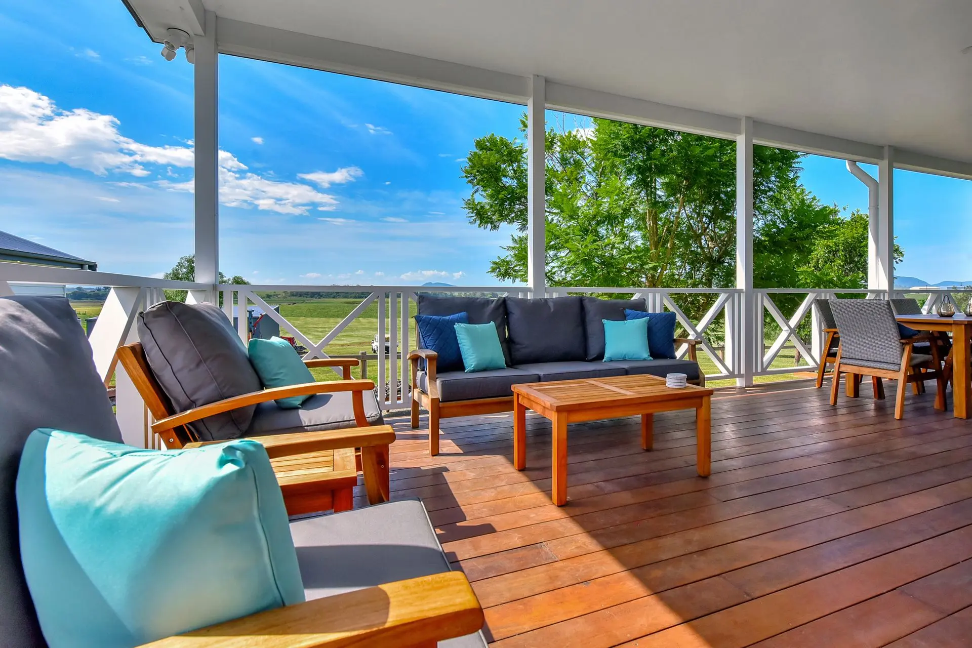 Stellaview Farmhouse, Newly Renovated in Heart of Hunter