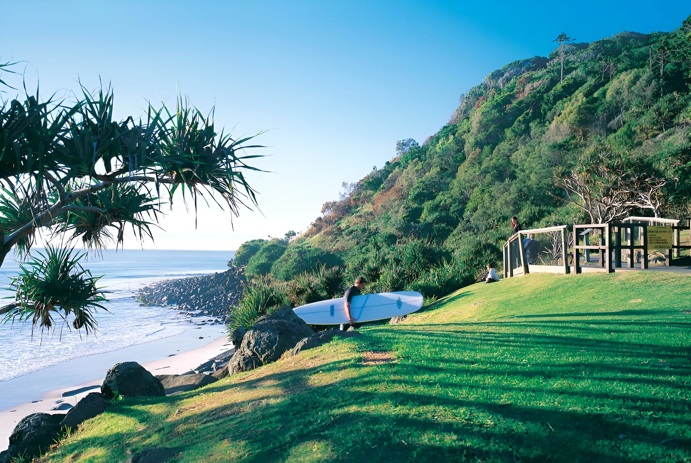 Enjoy Burleigh Hill with Alloggio