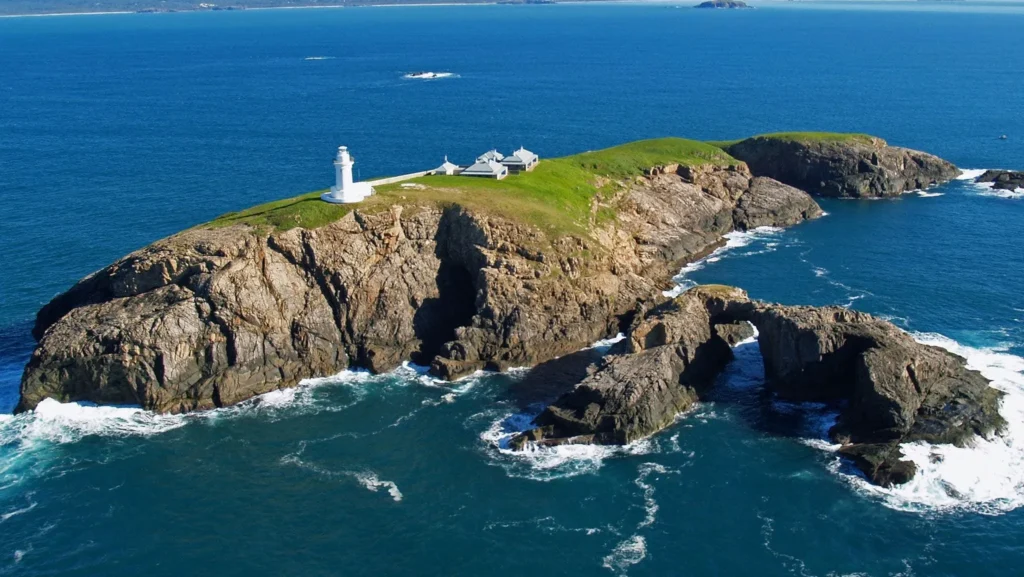 Explore the Solitary Island in Coffs Harbour - New South Wales | Alloggio