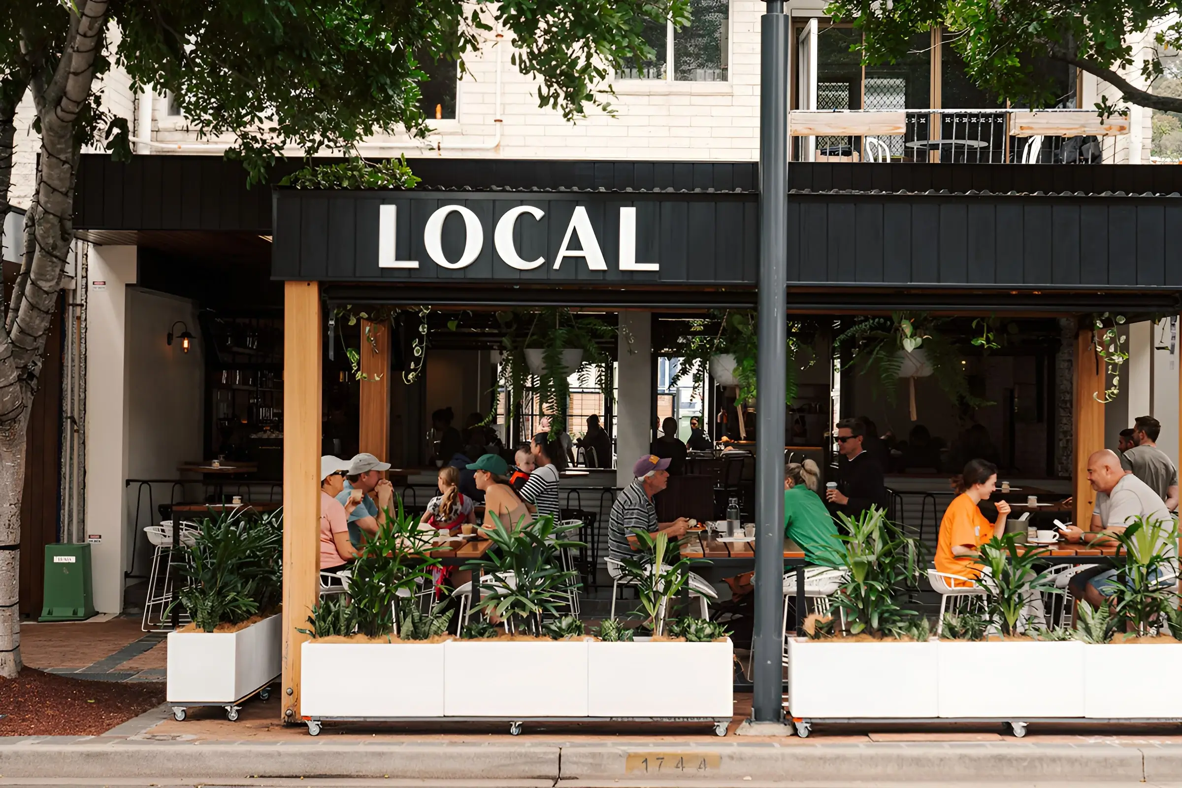 Local Dining Scene - Alloggio
