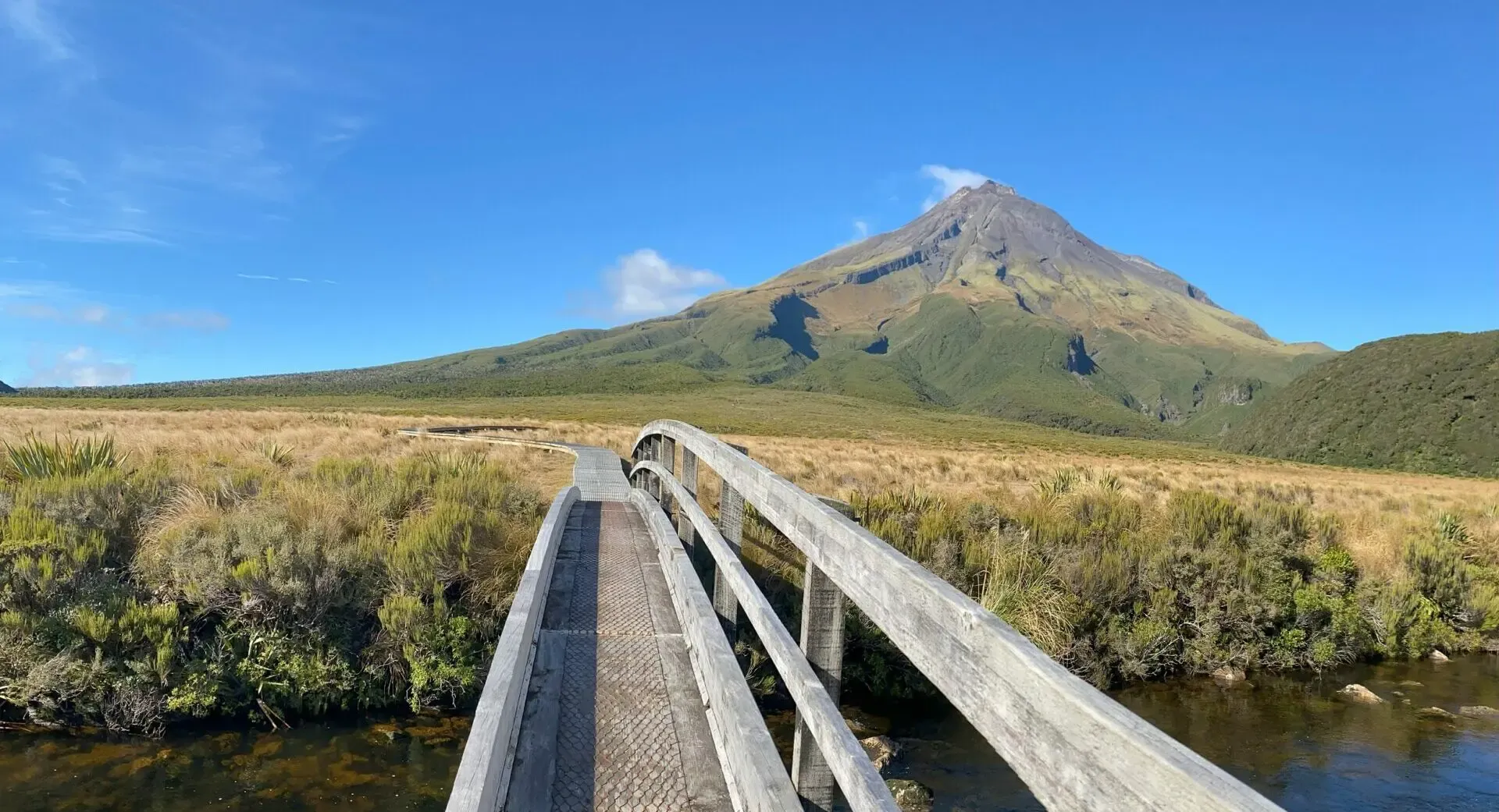 Walk the Pouakai Crossing - Alloggio